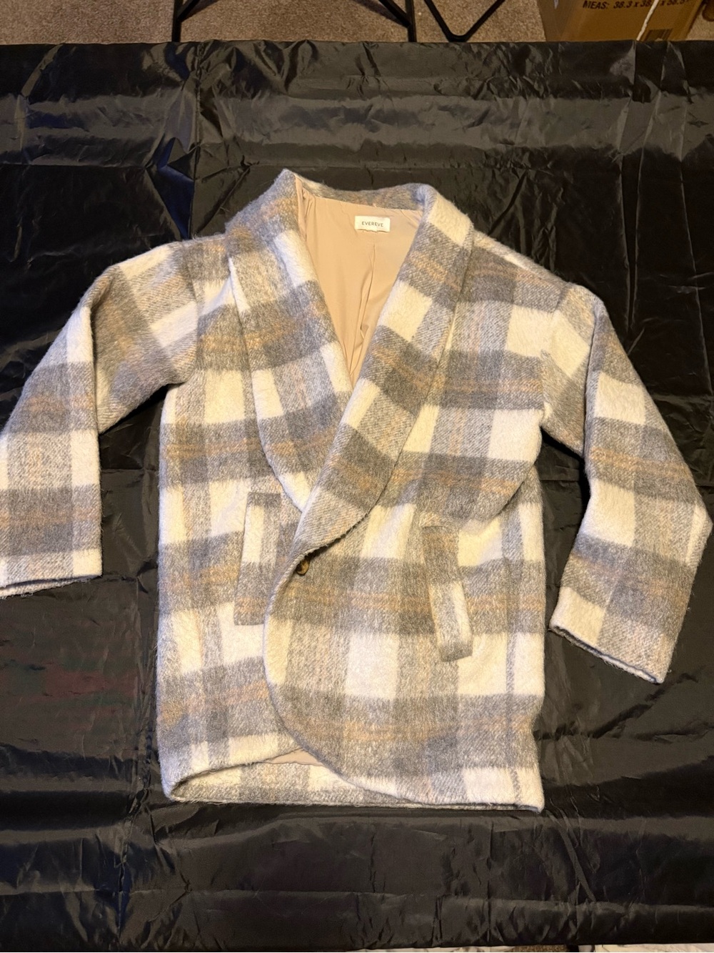 Evereve Plaid Shawl-Collar Coat in Cream & Gray